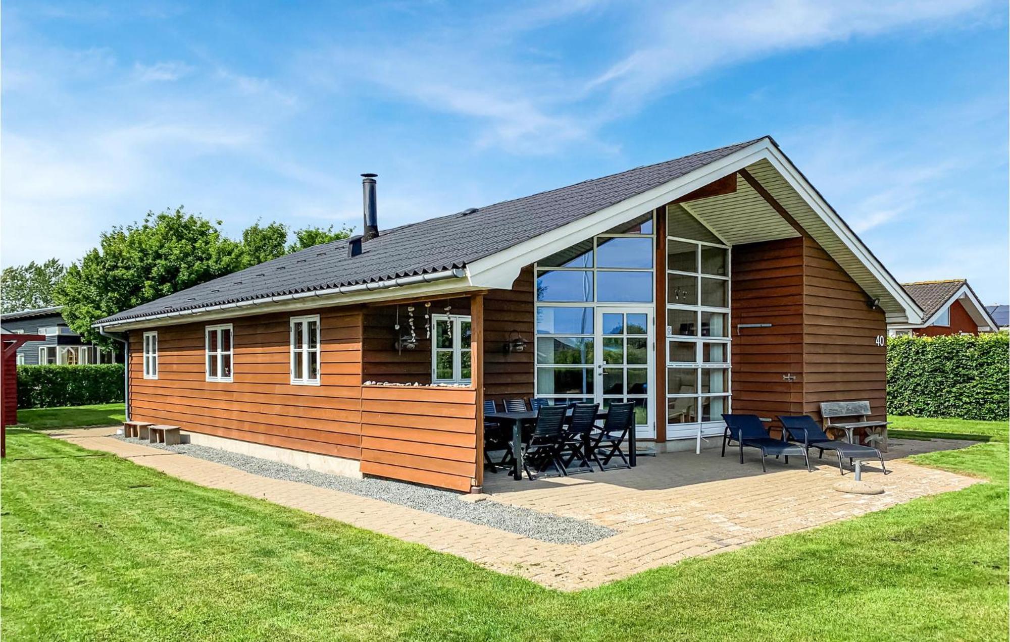 Gorgeous Home In Haderslev With Kitchen Årøsund Exterior foto